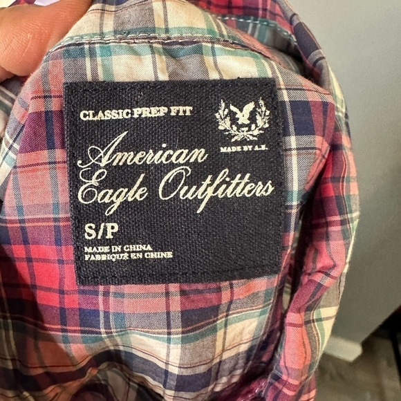 AMERICAN Eagle Classic Prep Fit Plaid Button Down Size Small - Picture 5 of 7